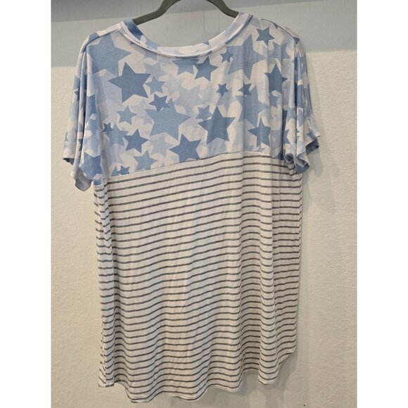 Honeymme Curvy XL Womens Blue Star & Stripe Button Accent Short Sleeve Shirt - Picture 3 of 3